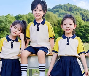 Đồng phục mầm non