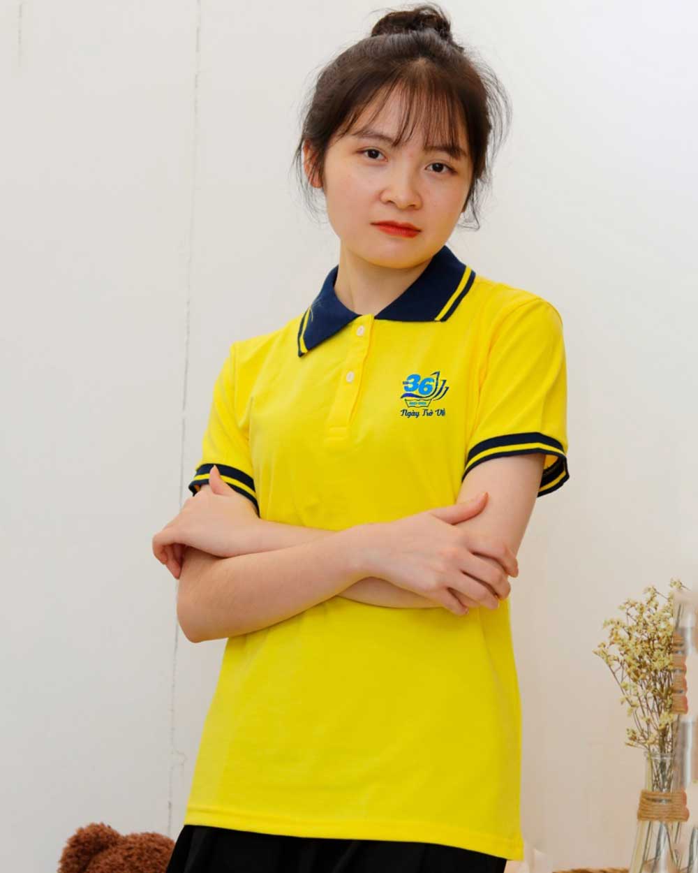 May đồng phục Tây Phương