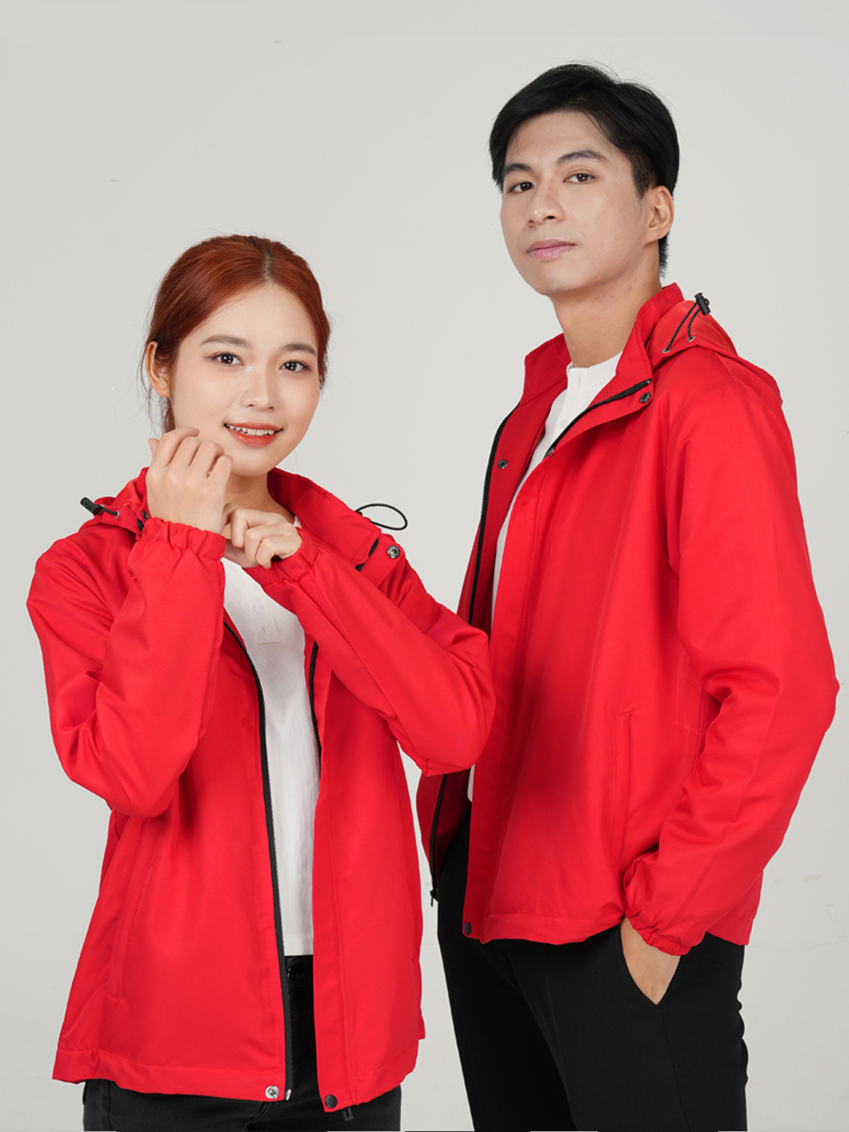 Áo gió đồng phục may sẵn màu đỏ