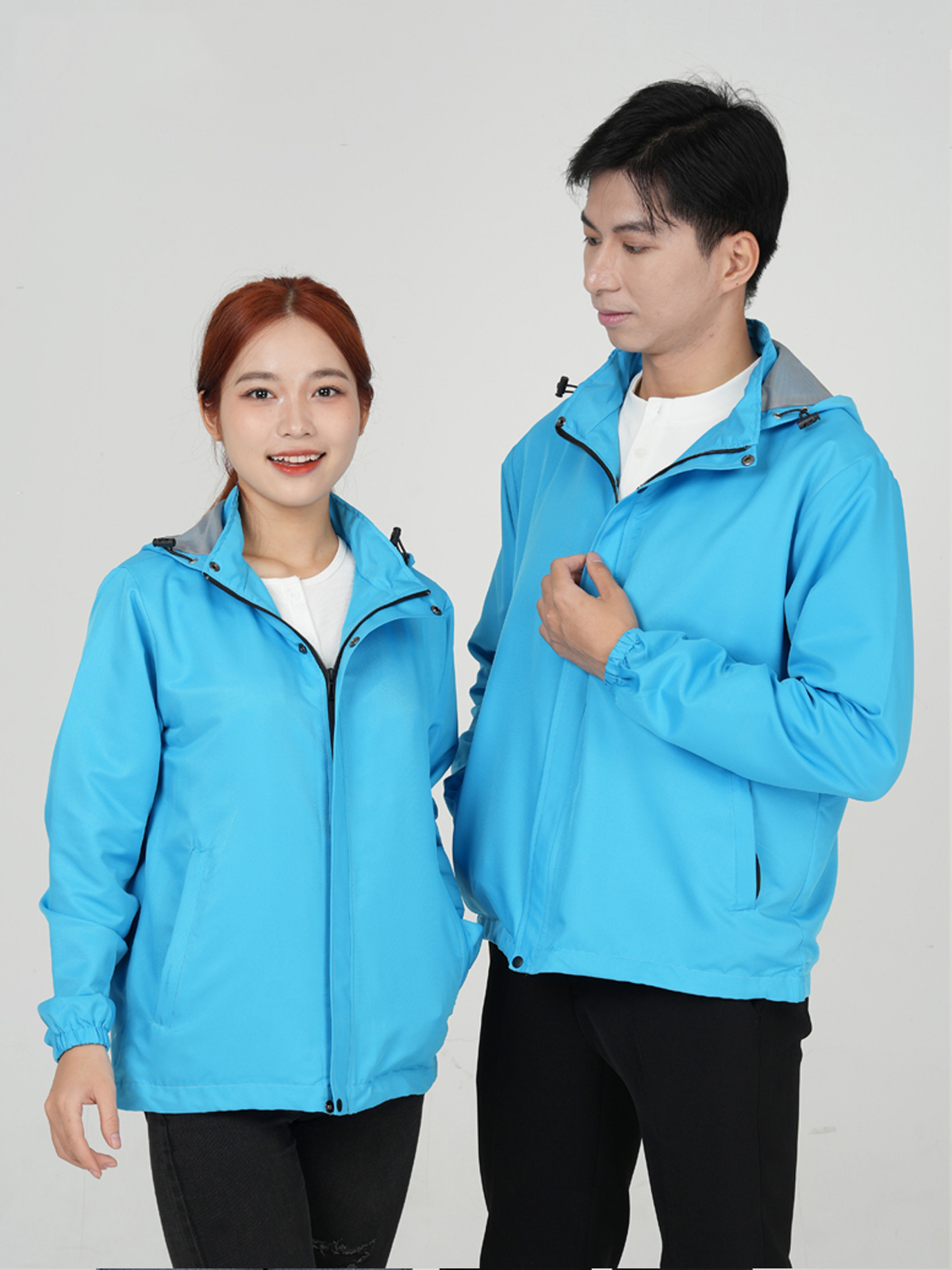 Áo gió đồng phục may sẵn màu xanh da trời