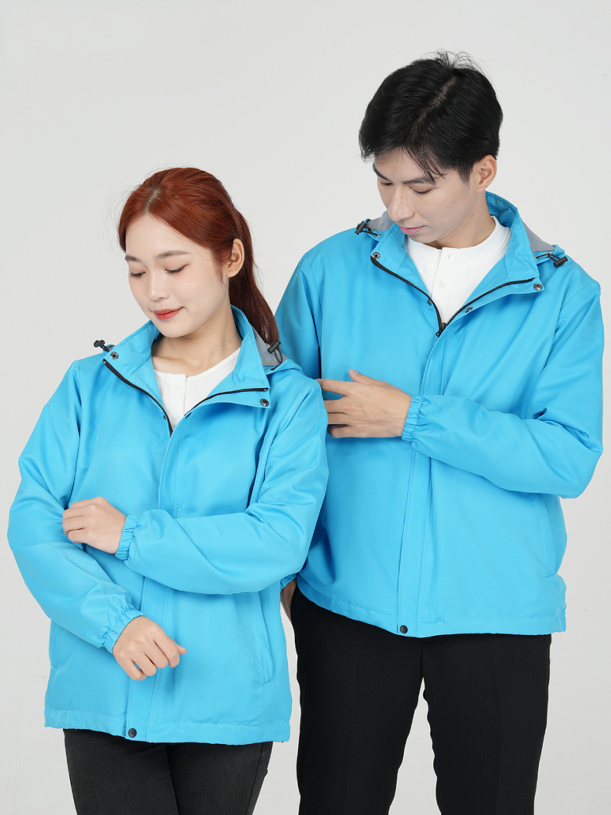 Áo gió đồng phục may sẵn màu xanh da trời