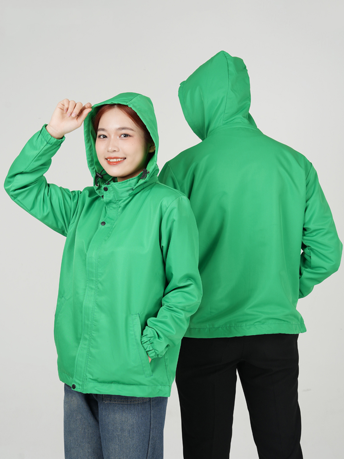 Áo gió đồng phục may sẵn màu xanh lá cây