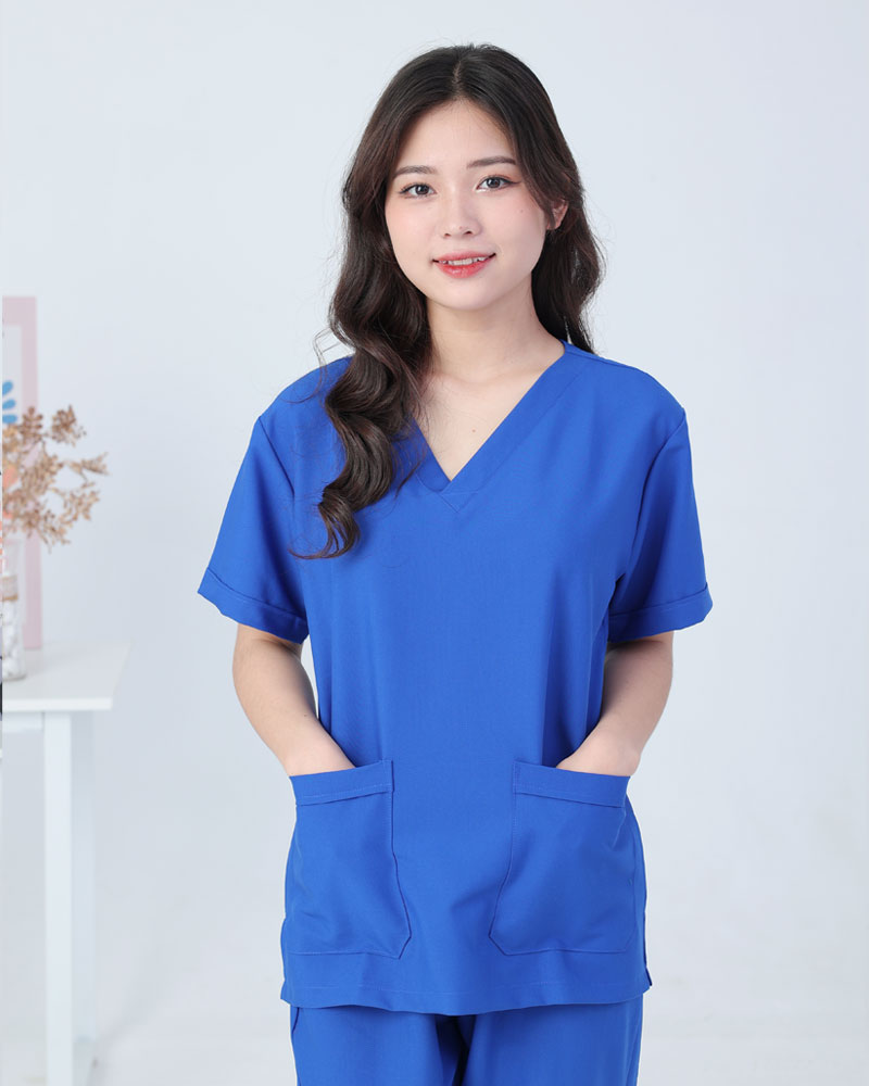 Bộ scrubs blouse phẫu thuật nữ xanh dương – bộ quần áo cổ tim đồng phục bện viện
