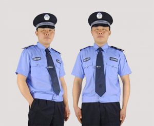 Quần áo bảo vệ mùa hè: Quần âu - Áo sơ mi dài tay hoặc ngắn tay