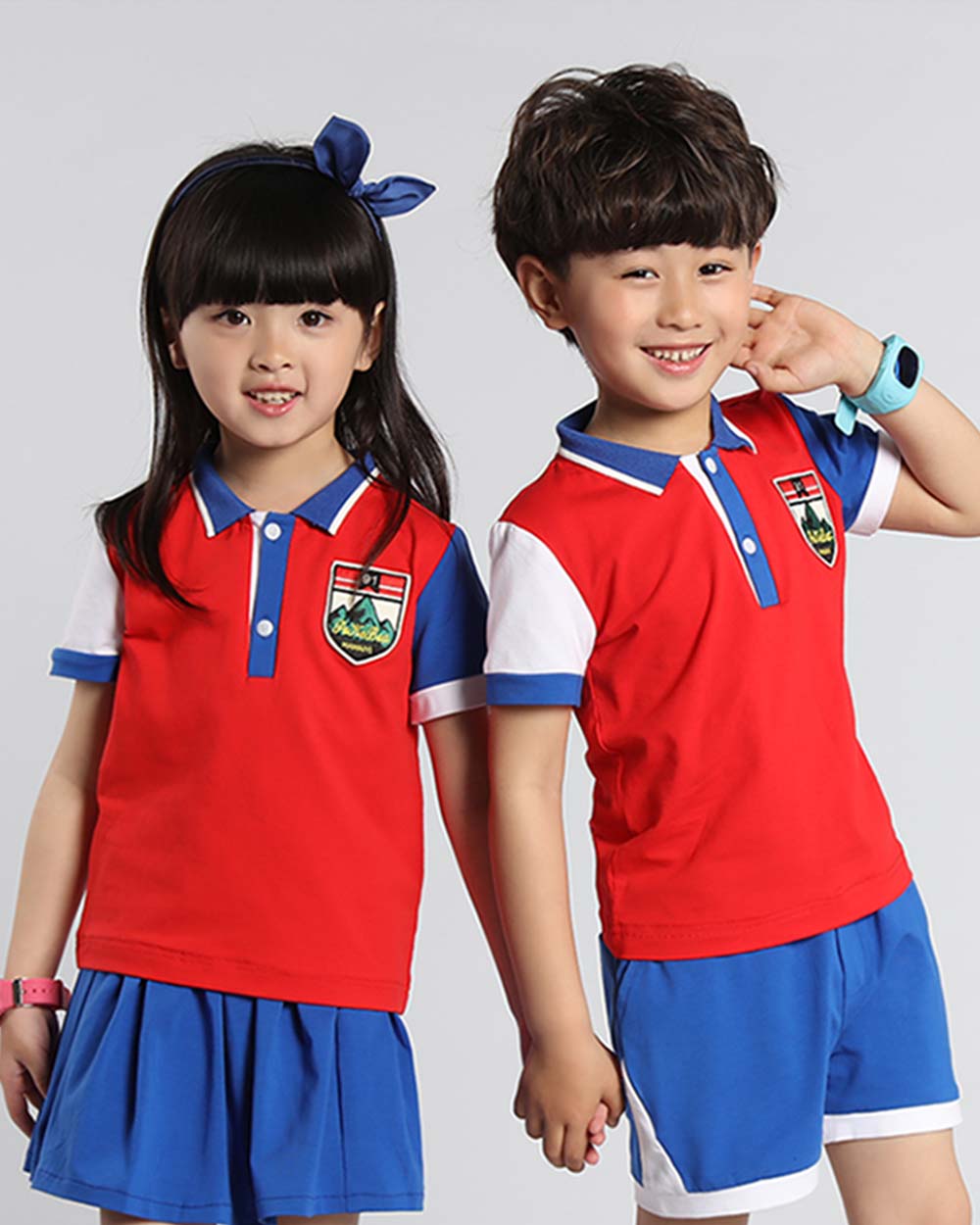 Đồng phục học sinh mầm non - áo polo đỏ phối xanh nổi bật