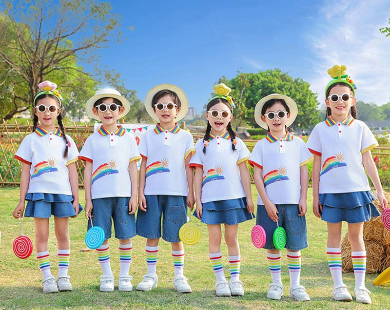 Đồng phục học sinh mầm non màu trắng phối sắc màu