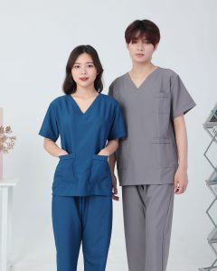 Đồng phục scrubs y tế cổ tim nam-nữ phối màu xanh navy-xám