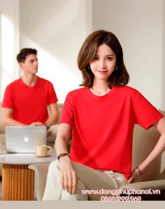 May áo phông cổ tròn màu đỏ