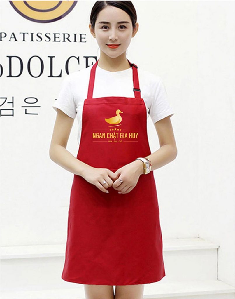 Tạp dề dáng dài màu đỏ Ngan chặt Gia Huy