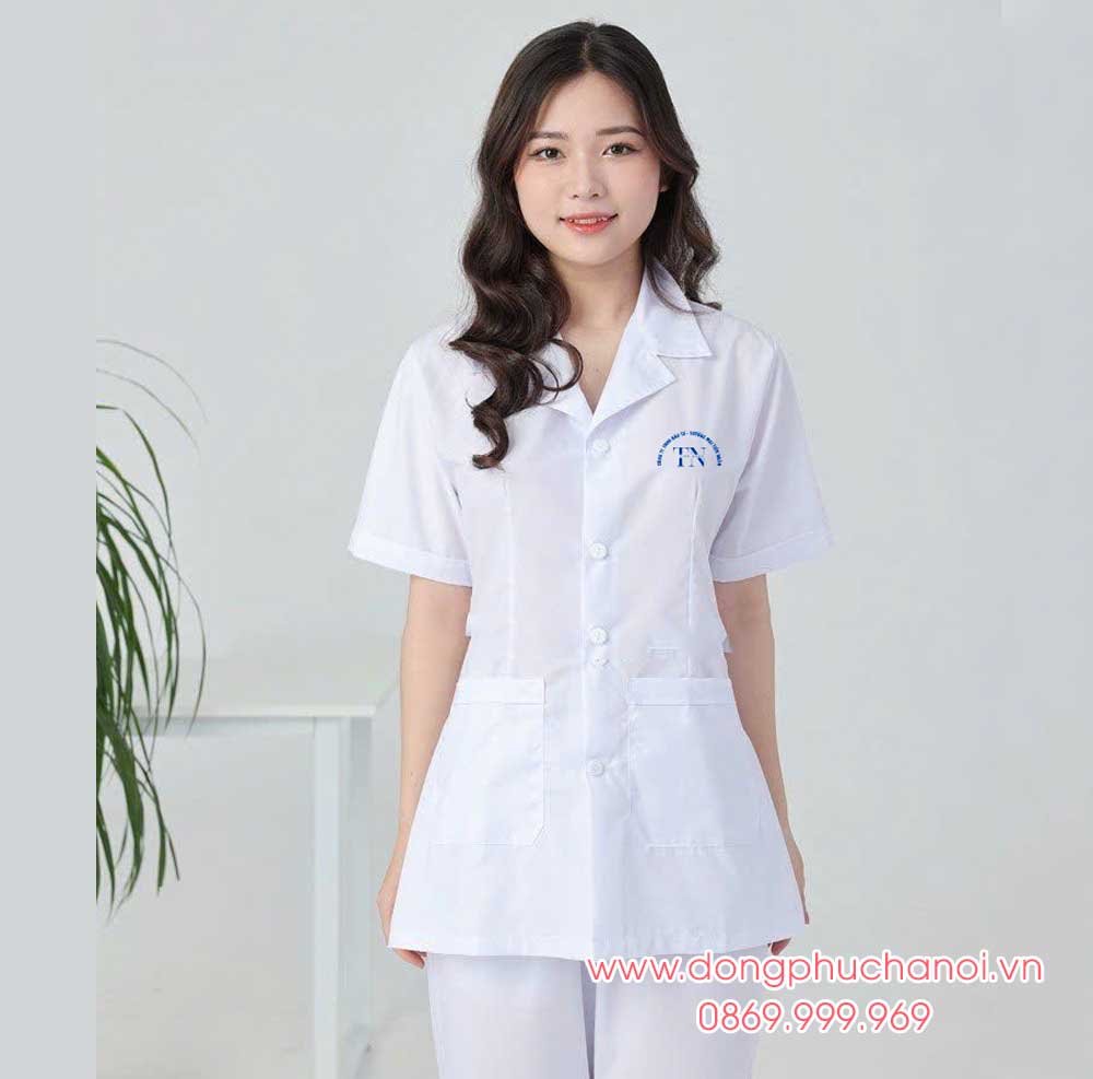 May và In đồng phục y tế Công Ty TNHH Đầu Tư - Thương Mại Tiến Ngân